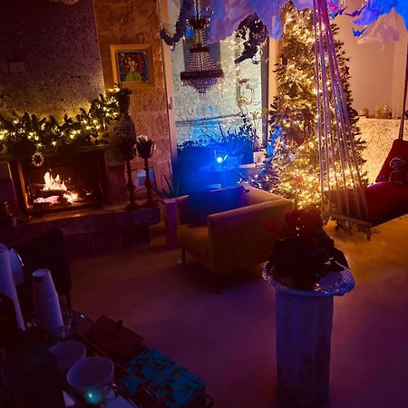 Hydria Guest House Art Gallery アックアヴィーヴァ・デッレ・フォンティ エクステリア 写真